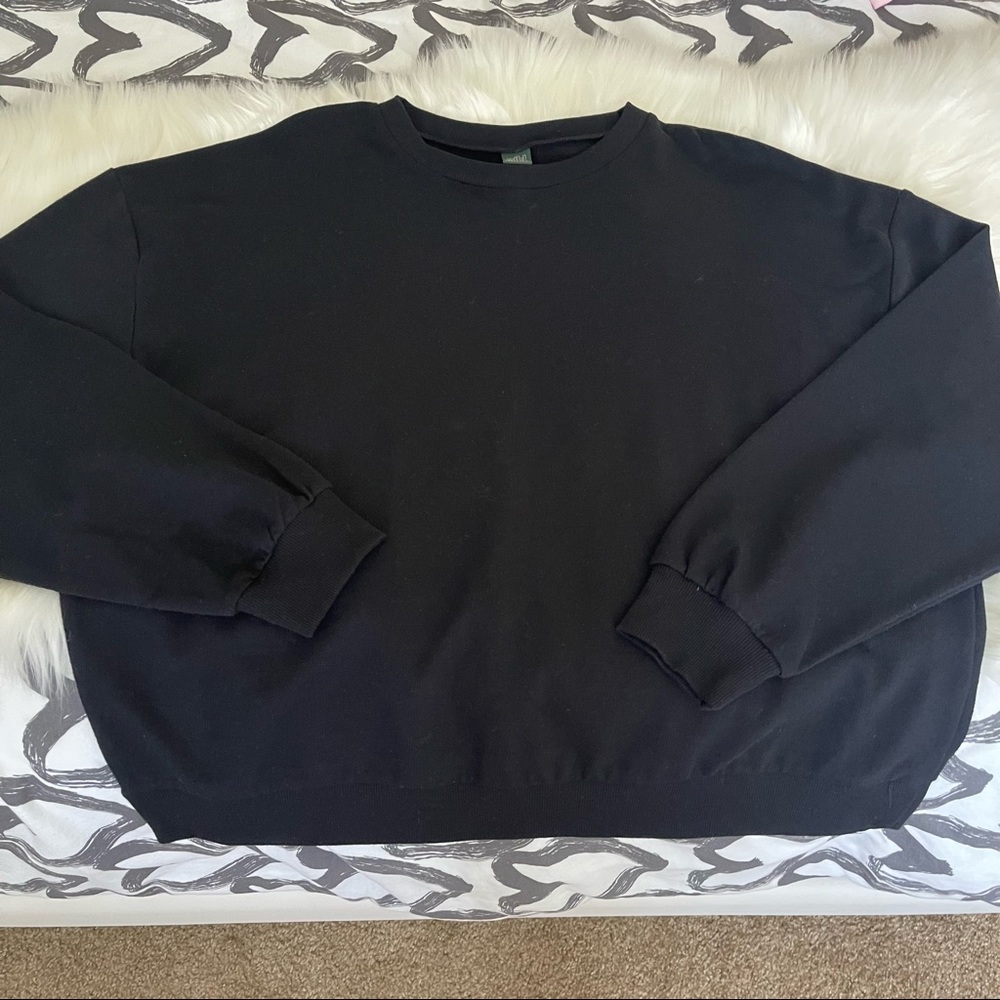 Wild Fable Women’s Sweatshirt